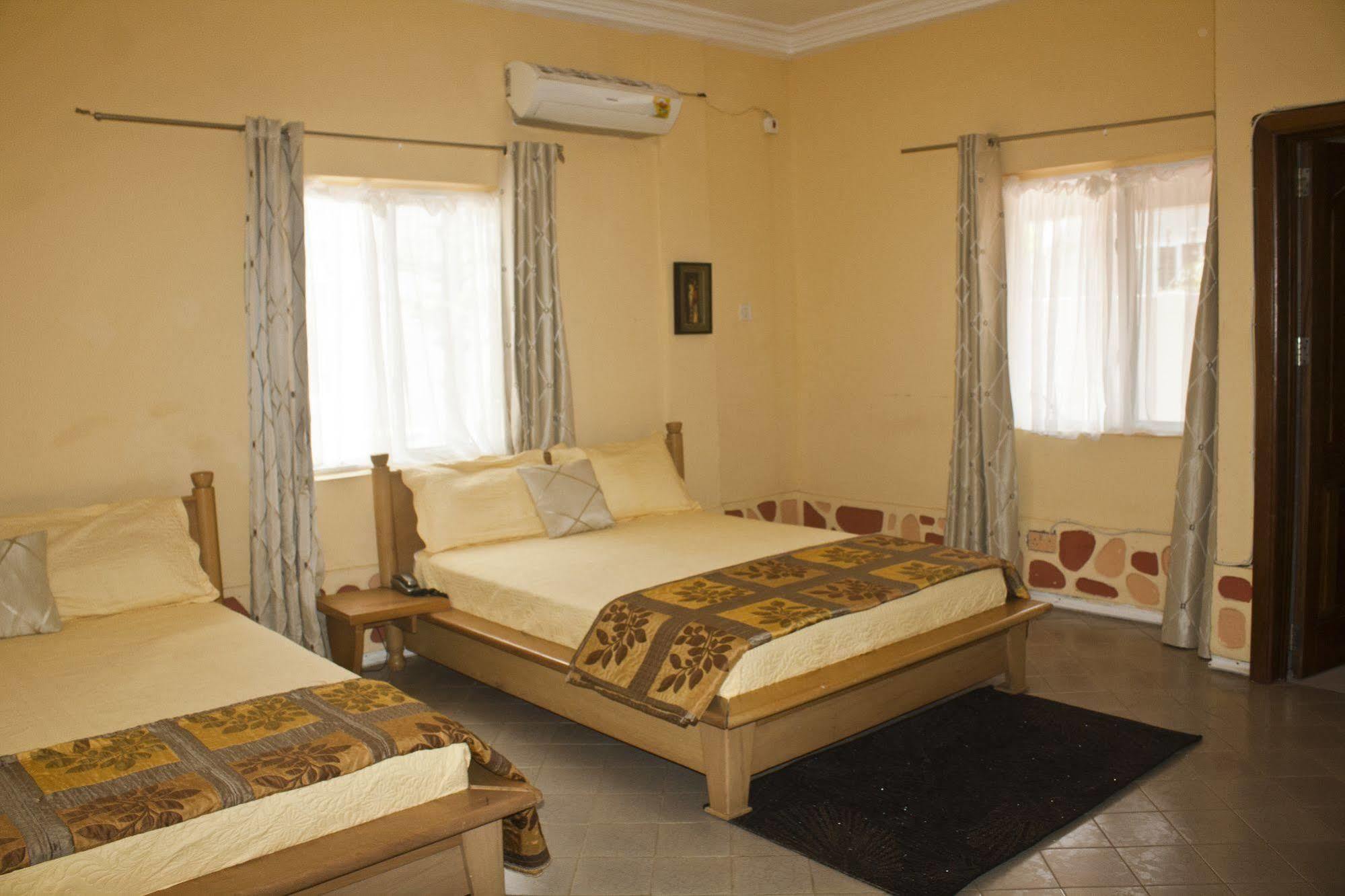 Quest Lodge Spintex Buitenkant foto