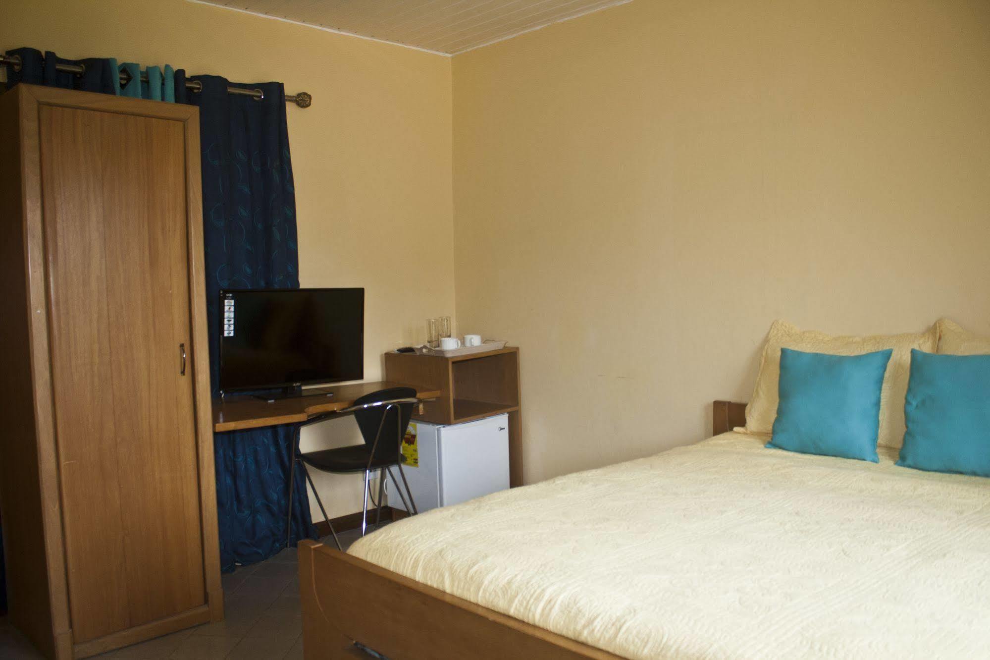 Quest Lodge Spintex Buitenkant foto