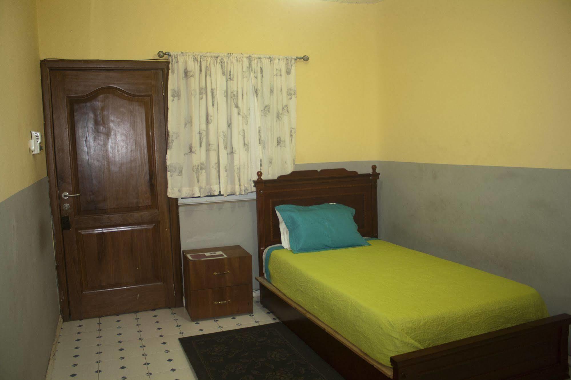Quest Lodge Spintex Buitenkant foto